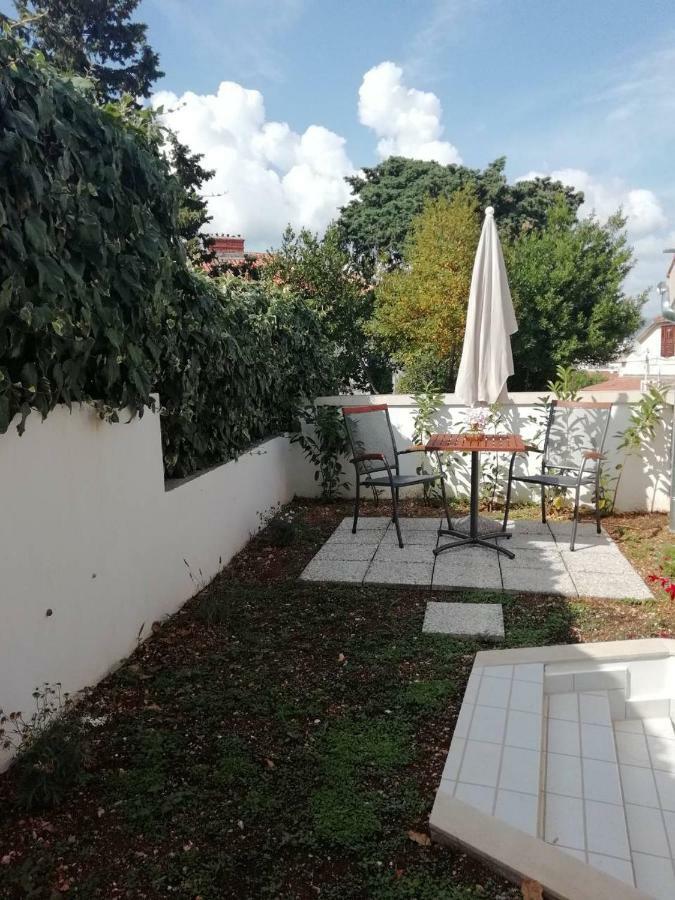 Room With Garden Split Exterior photo